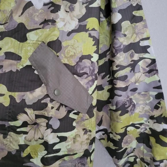 Nike Women’s Oversized Fit Jacket XXL - Picture 3 of 12